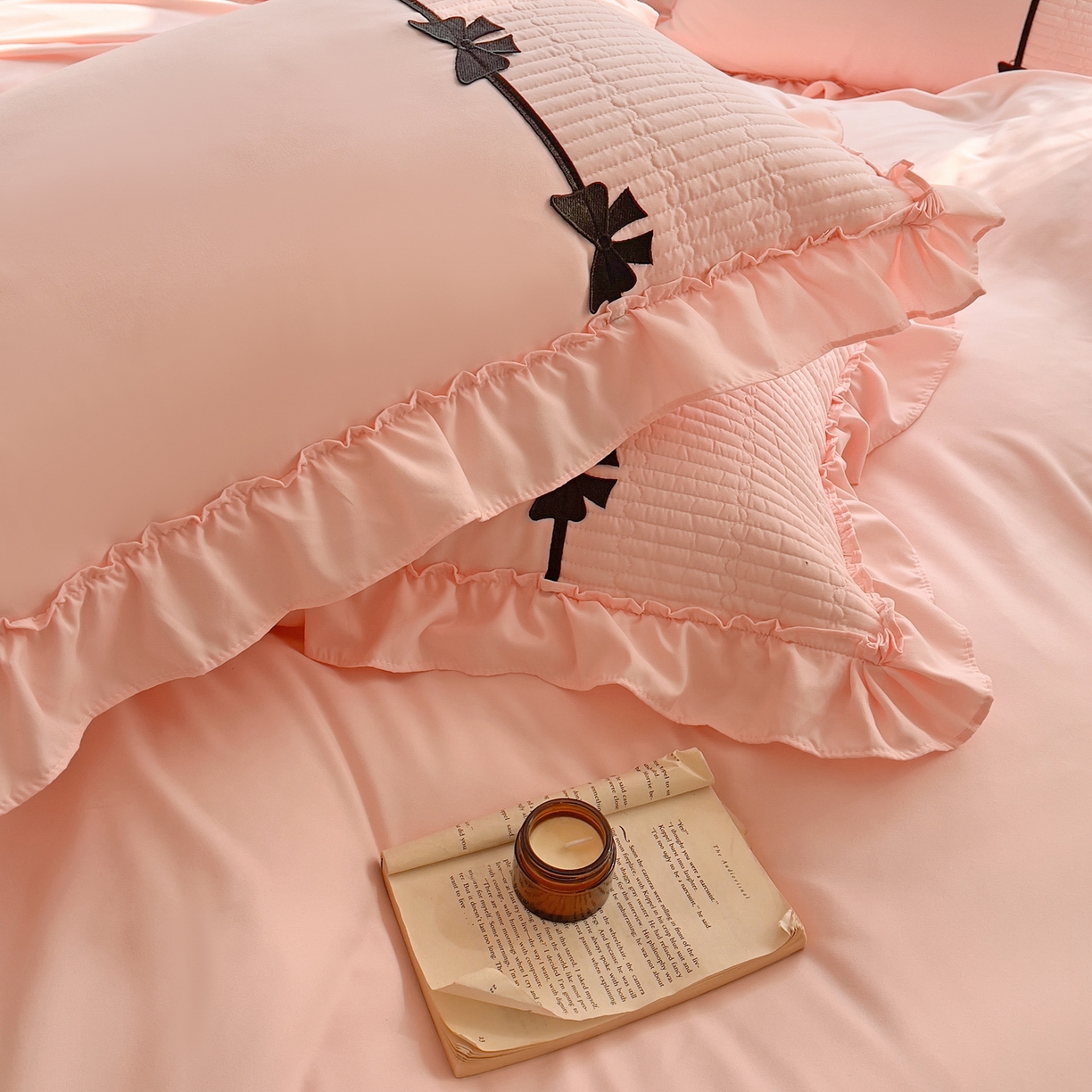 91家纺网 家纺一手货源 找家纺 芭比蔓家纺 2026新款床盖款四件套-真爱系列 床盖款真爱系列-玉色