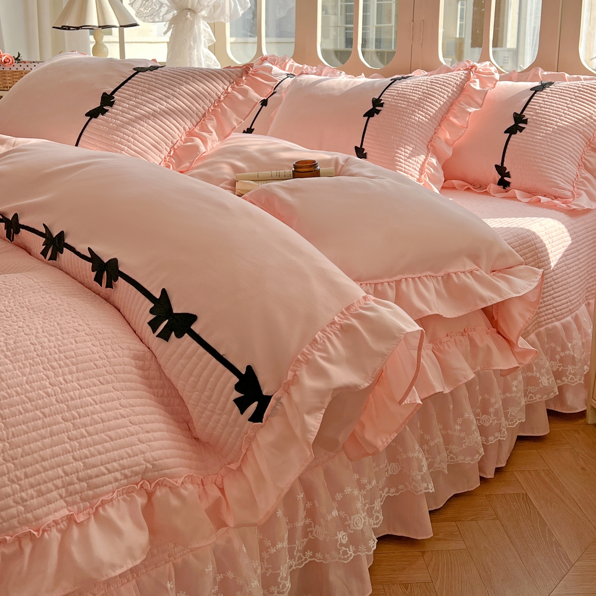 91家纺网 家纺一手货源 找家纺 芭比蔓家纺 2026新款床盖款四件套-真爱系列 床盖款真爱系列-玉色