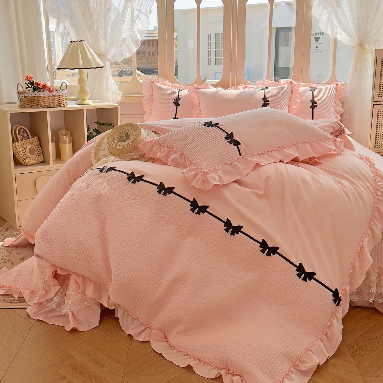 91家纺网 家纺一手货源 找家纺 芭比蔓家纺 2026新款床盖款四件套-真爱系列 床盖款真爱系列-玉色