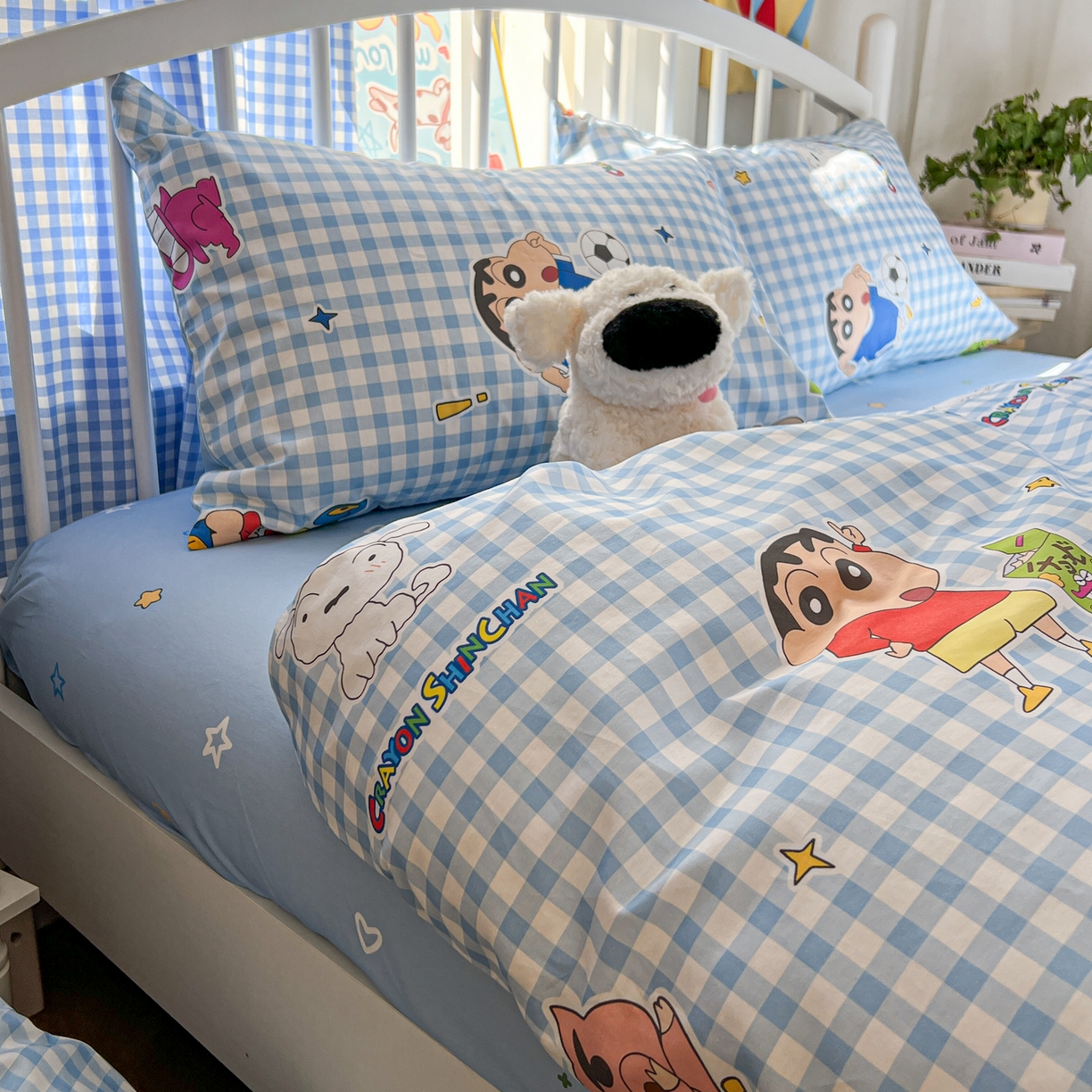 91家纺网 家纺一手货源 找家纺 桃子家居 2026春夏新款蜡笔小新授权全棉纯棉印花卡通系列四件套 棉印花-蓝格小新