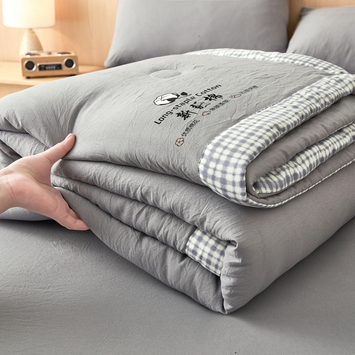 91家纺网 家纺一手货源 找家纺 鸣创 2026新款棉花夏被无印风100%新疆棉花夏凉被手包边空调被 新疆棉-灰色