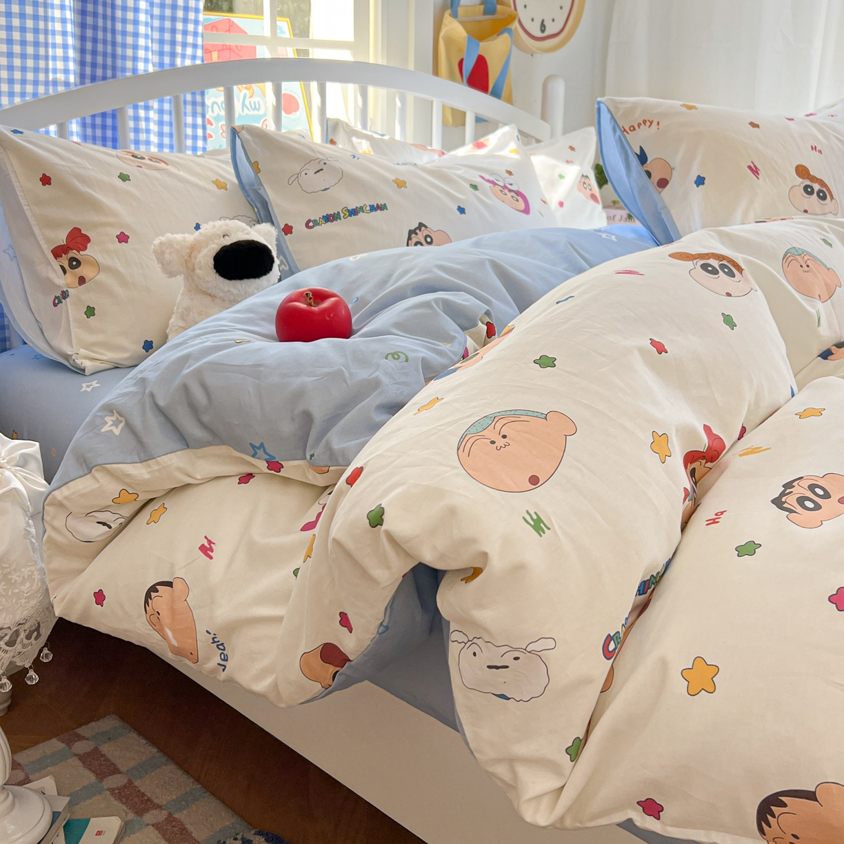 91家纺网 家纺一手货源 找家纺 桃子家居 2026春夏新款蜡笔小新授权全棉纯棉印花卡通系列四件套 棉印花-小新派对