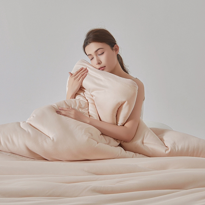 91家纺网 家纺一手货源 找家纺 锦尚坊被芯馆 2026新款针织棉深睡控温系列大豆夏被系列春秋被大豆冬被（四周踩棉 不跑棉） 柔粉