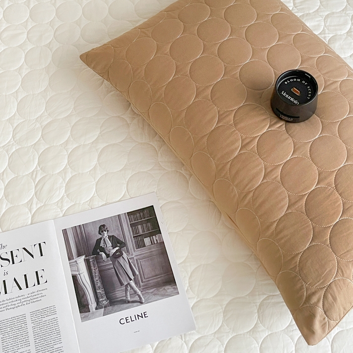 91家纺网 家纺一手货源 找家纺 （总）橙子家居   2026年新款韩系云朵泡芙纯色水洗棉花床盖三件套