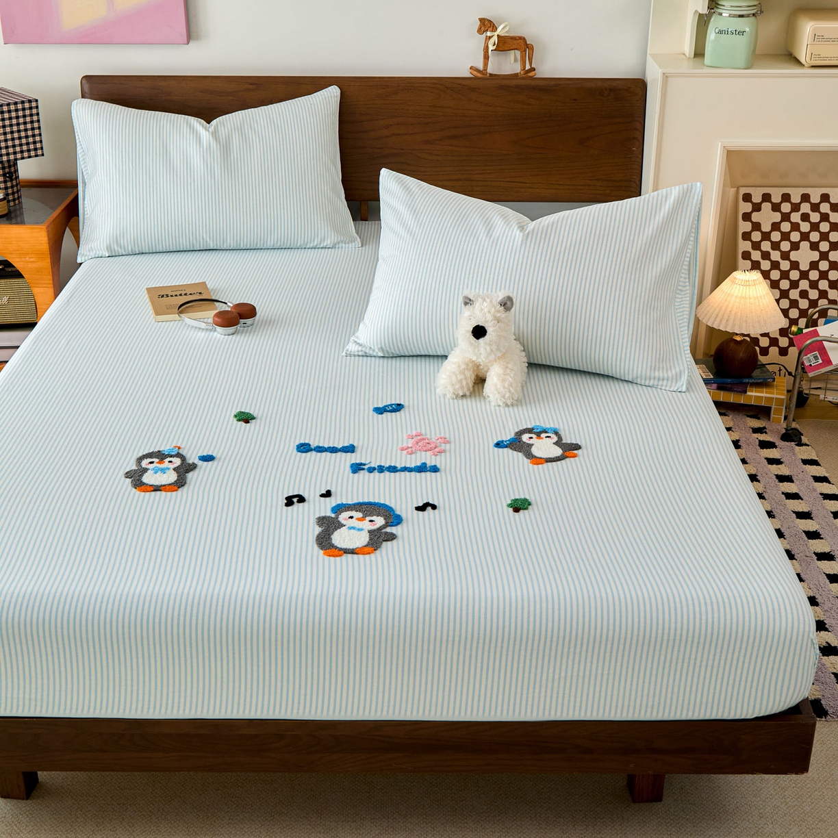 91家纺网 家纺一手货源 找家纺 倾慕家纺 2026新款A类全棉毛巾绣系列单床笠 床笠欢乐企鹅