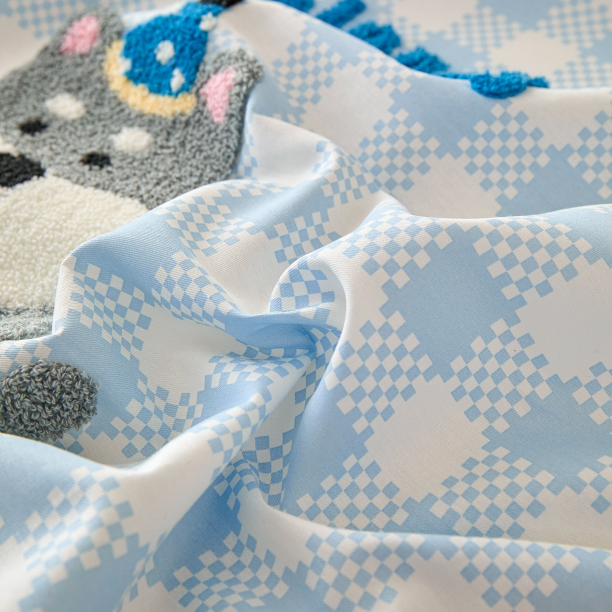 91家纺网 家纺一手货源 找家纺 倾慕家纺 2026新款A类全棉毛巾绣系列单床笠 床笠格子小狗