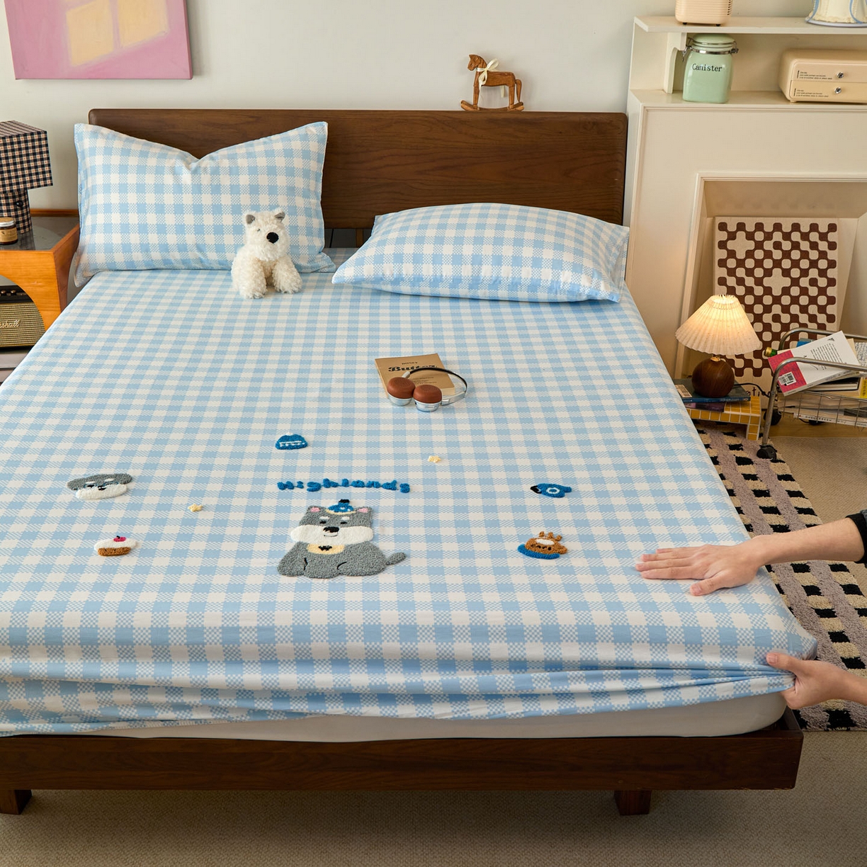 91家纺网 家纺一手货源 找家纺 倾慕家纺 2026新款A类全棉毛巾绣系列单床笠 床笠格子小狗