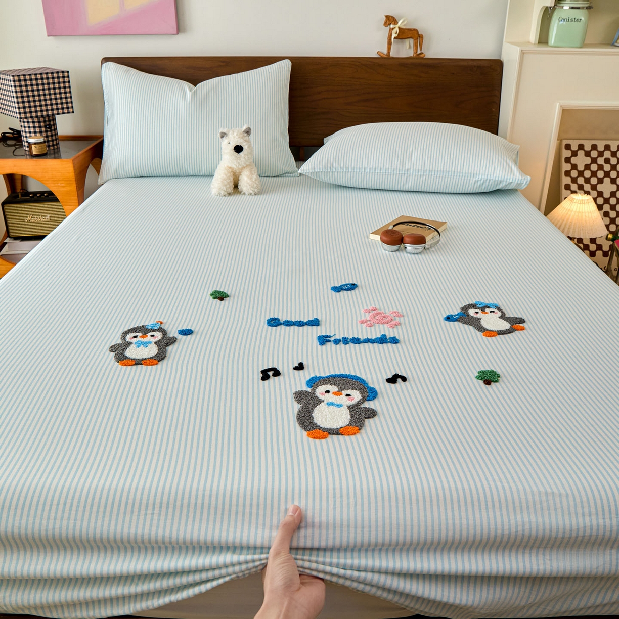 91家纺网 家纺一手货源 找家纺 倾慕家纺 2026新款A类全棉毛巾绣系列单床笠 床笠欢乐企鹅