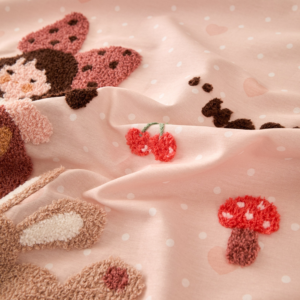 91家纺网 家纺一手货源 找家纺 倾慕家纺 2026新款A类全棉毛巾绣系列单床笠 床笠小兔女孩