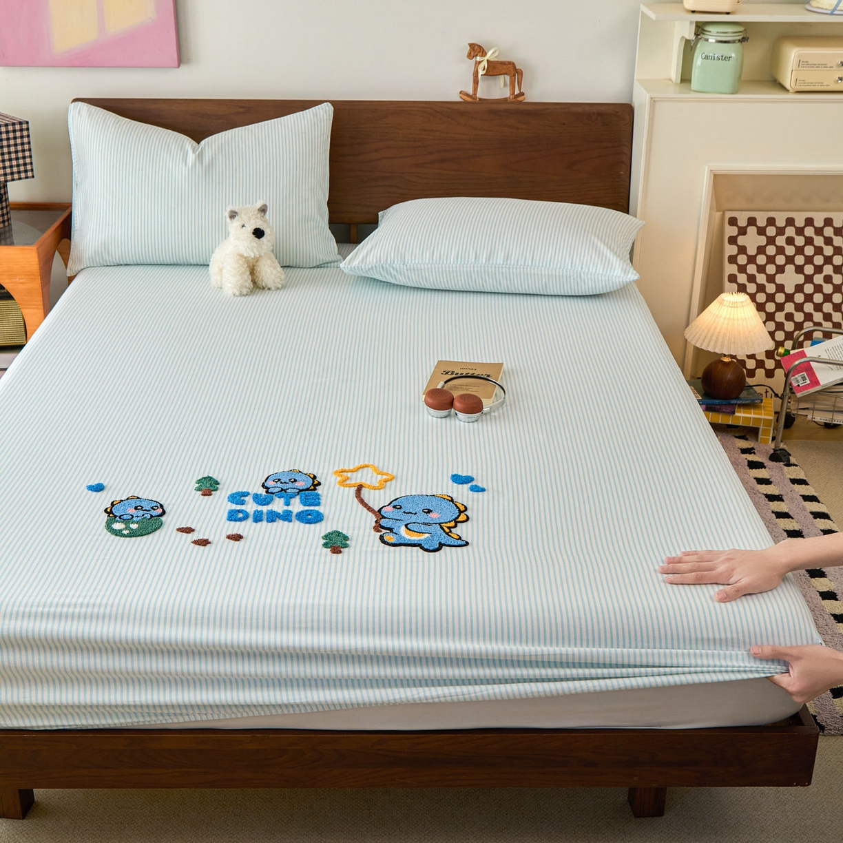 91家纺网 家纺一手货源 找家纺 倾慕家纺 2026新款A类全棉毛巾绣系列单床笠 床笠小树恐龙