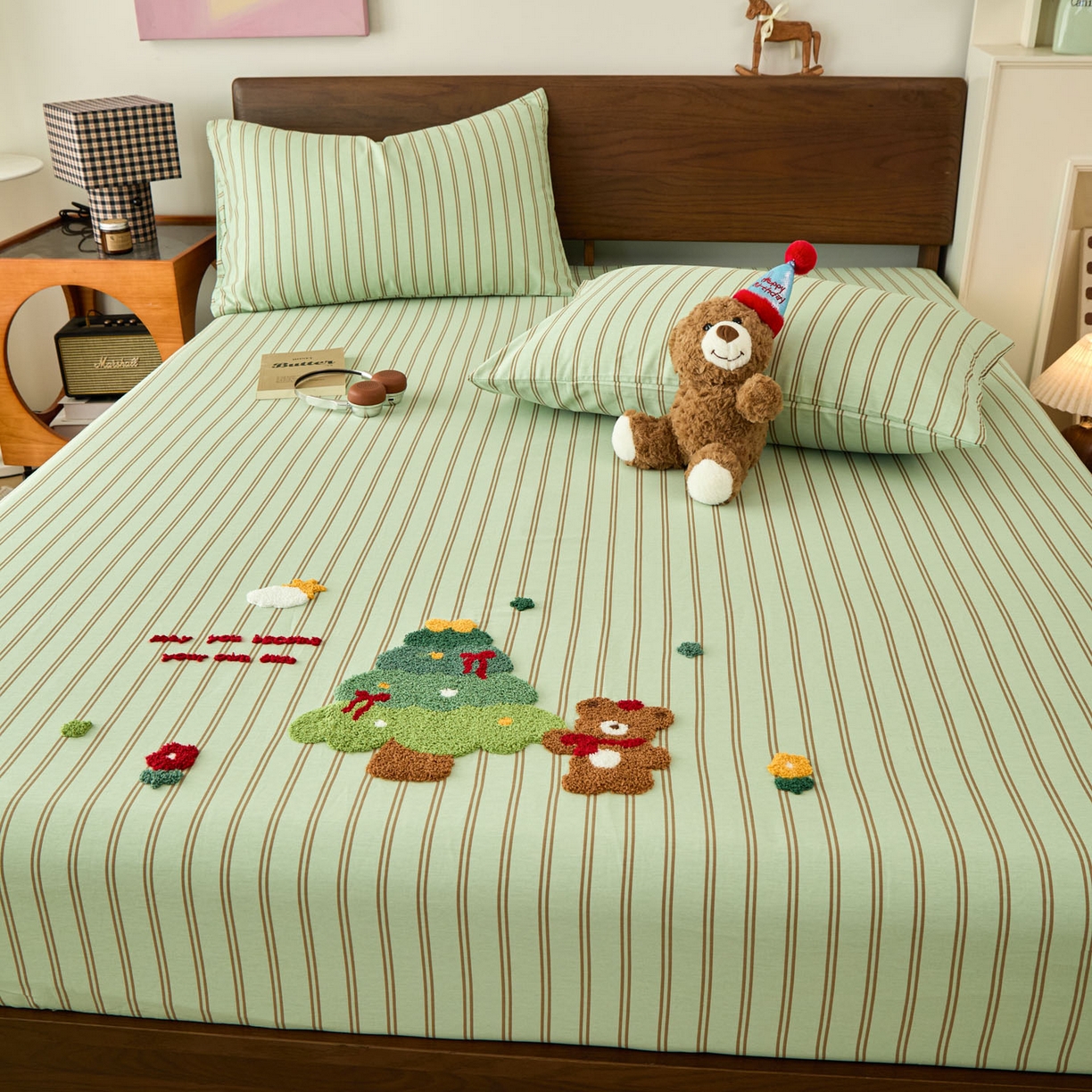 91家纺网 家纺一手货源 找家纺 倾慕家纺 2026新款A类全棉毛巾绣系列单床笠 床笠森林小熊