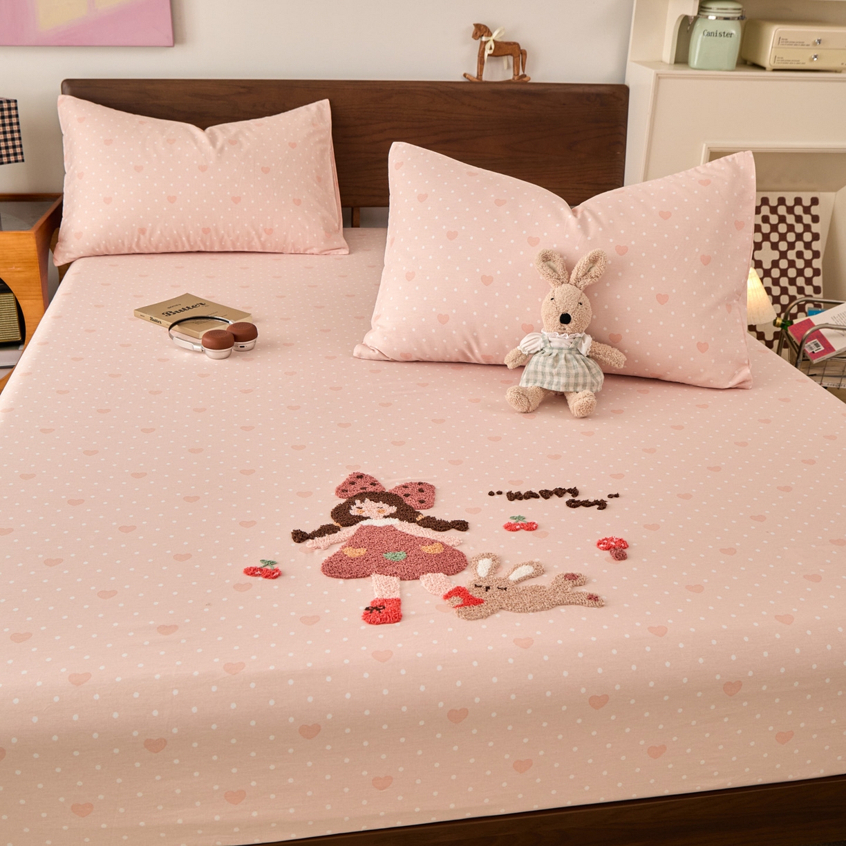 91家纺网 家纺一手货源 找家纺 倾慕家纺 2026新款A类全棉毛巾绣系列单床笠 床笠小兔女孩