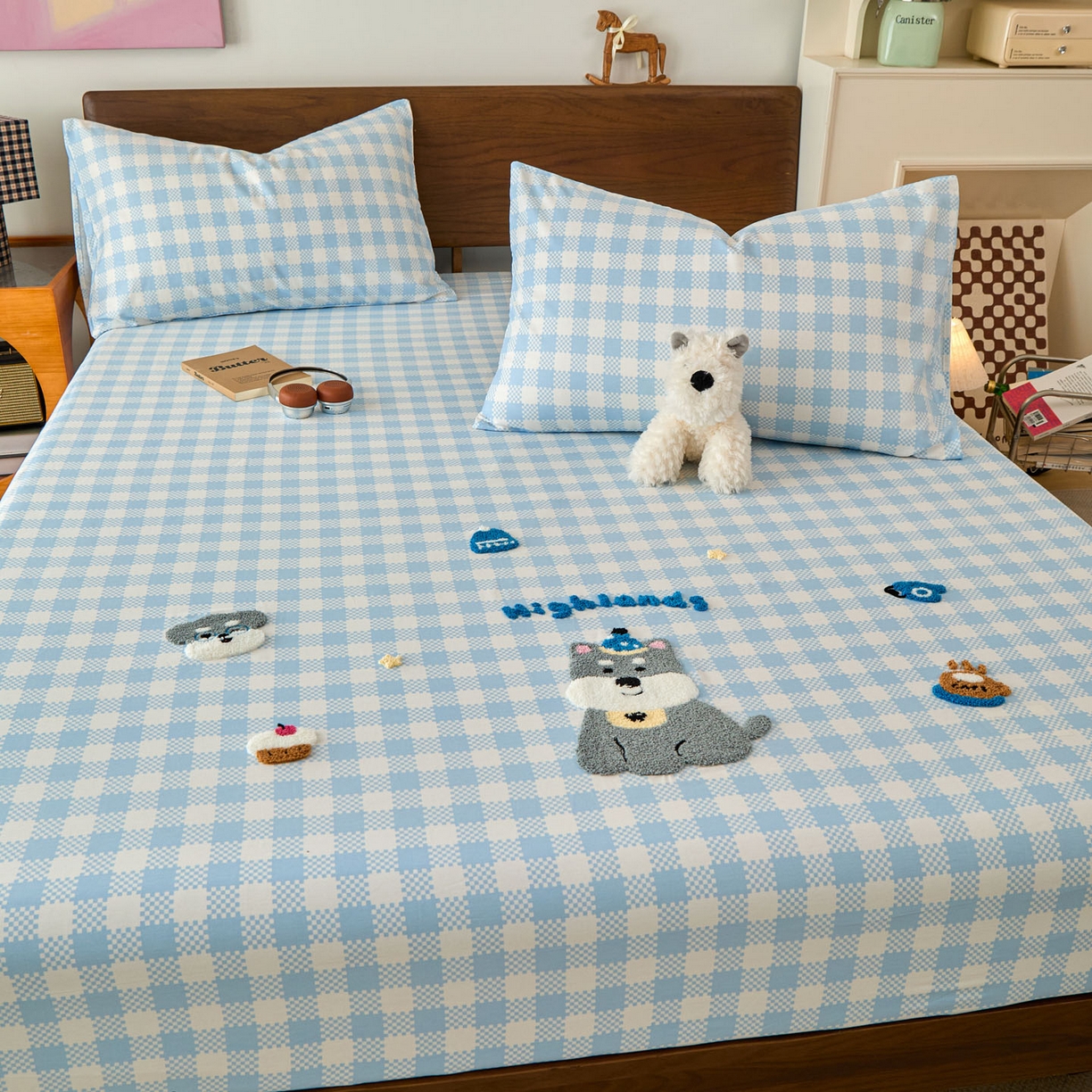 91家纺网 家纺一手货源 找家纺 倾慕家纺 2026新款A类全棉毛巾绣系列单床笠 床笠格子小狗