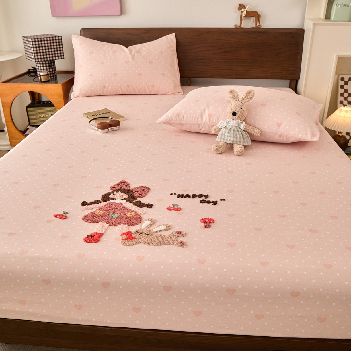 91家纺网 家纺一手货源 找家纺 倾慕家纺 2026新款A类全棉毛巾绣系列单床笠 床笠小兔女孩