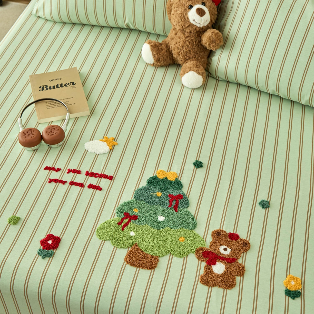 91家纺网 家纺一手货源 找家纺 倾慕家纺 2026新款A类全棉毛巾绣系列单床笠 床笠森林小熊