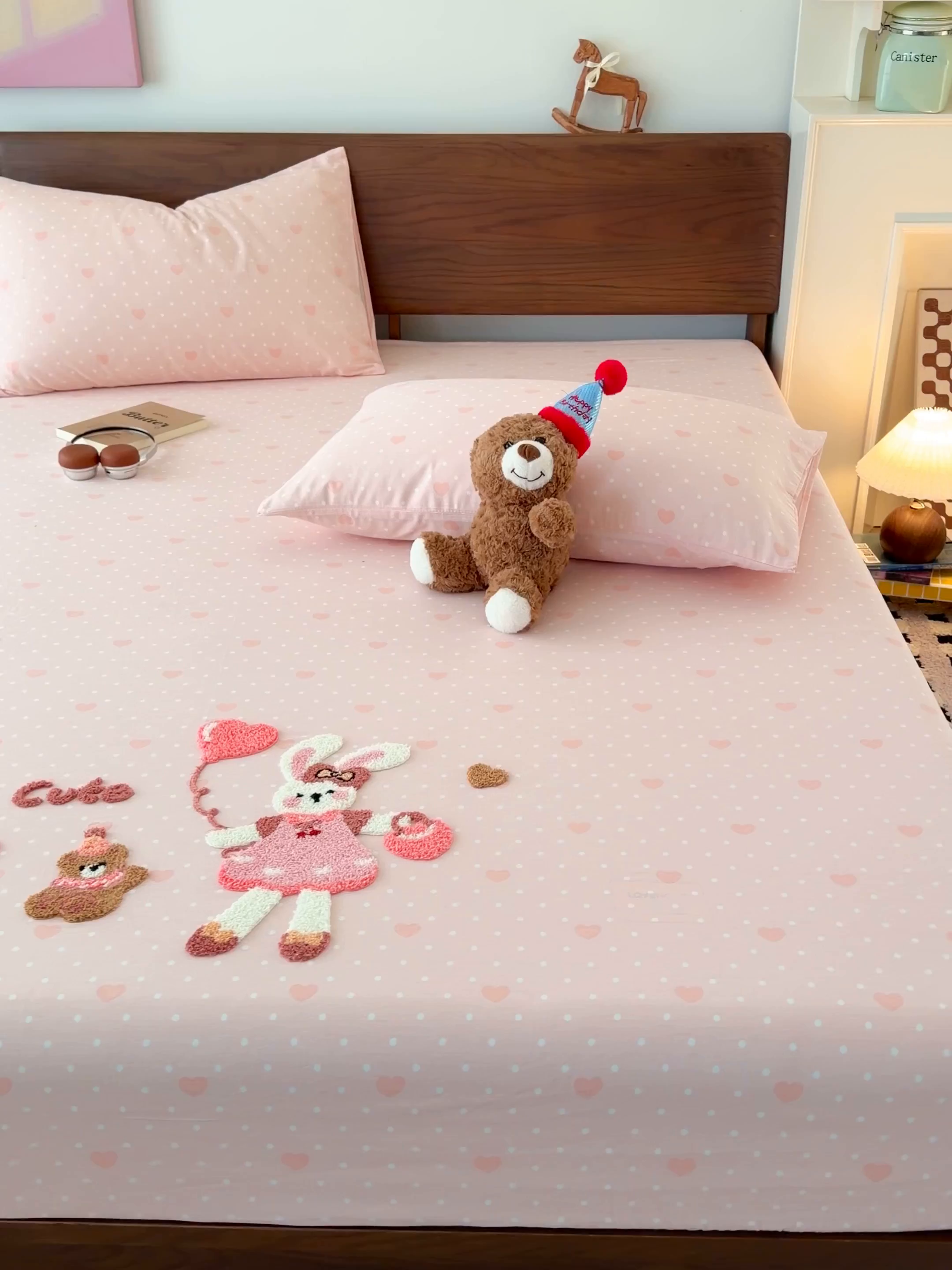 91家纺网 家纺一手货源 找家纺 倾慕家纺 2026新款A类全棉毛巾绣系列单床笠 床笠兔兔熊