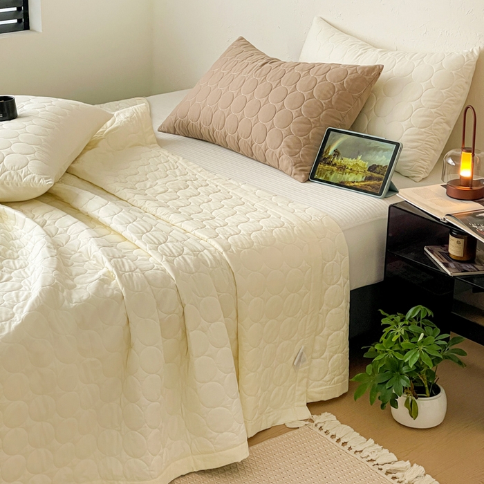 91家纺网 家纺一手货源 找家纺 橙子家居   2026年新款韩系云朵泡芙纯色水洗棉花床盖三件套 云朵泡芙-奶油黄