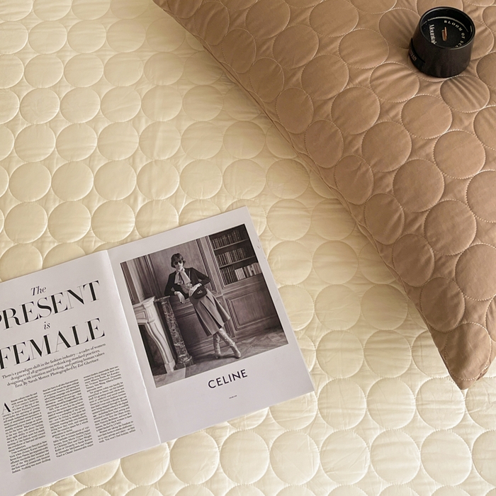 91家纺网 家纺一手货源 找家纺 橙子家居   2026年新款韩系云朵泡芙纯色水洗棉花床盖三件套 云朵泡芙-奶油黄