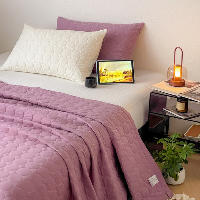 91家纺网 家纺一手货源 找家纺 橙子家居   2026年新款韩系云朵泡芙纯色水洗棉花床盖三件套 云朵泡芙-芋泥紫