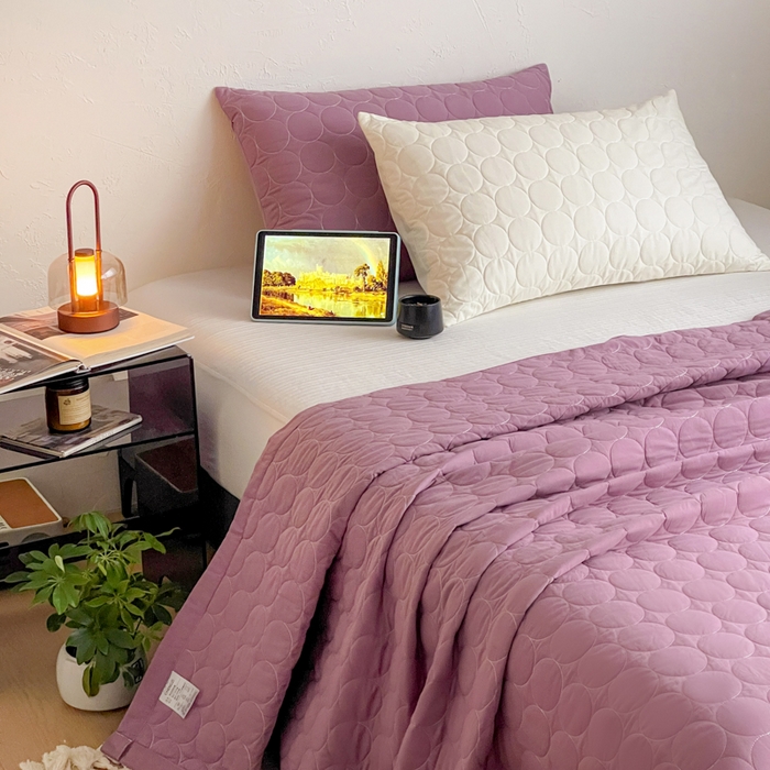 91家纺网 家纺一手货源 找家纺 橙子家居   2026年新款韩系云朵泡芙纯色水洗棉花床盖三件套 云朵泡芙-芋泥紫