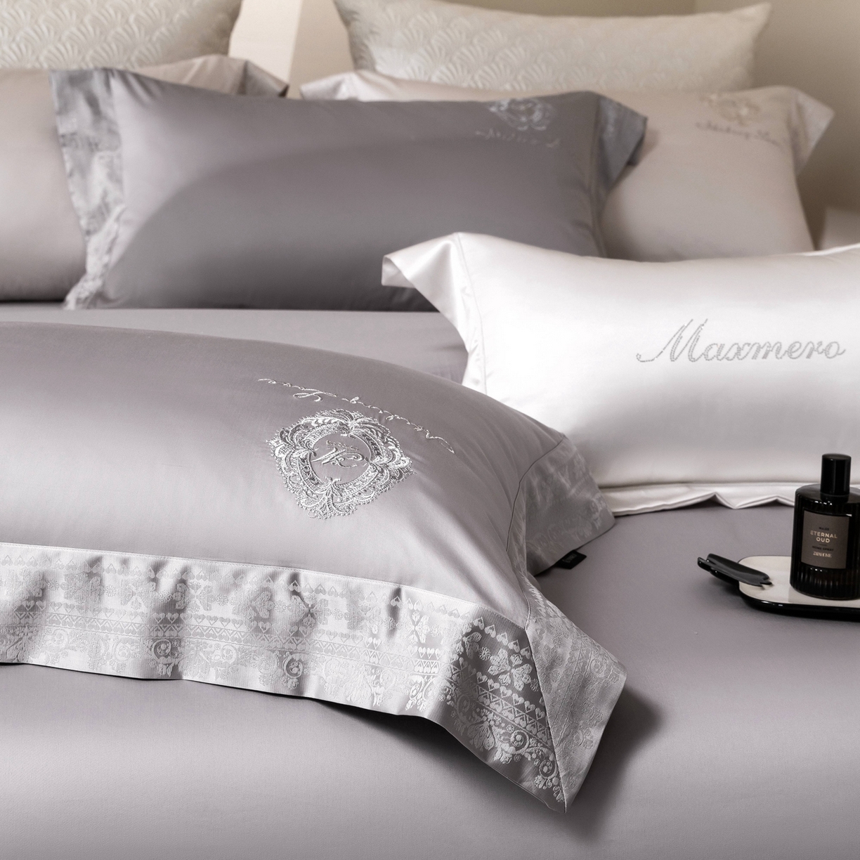 91家纺网 家纺一手货源 找家纺 馨蕊家居 2026新款100S全棉纯棉高定高精密刺绣四件套-赫本【淘宝 / 劵后控价：不低于 418/438】 高精密赫本-高级灰