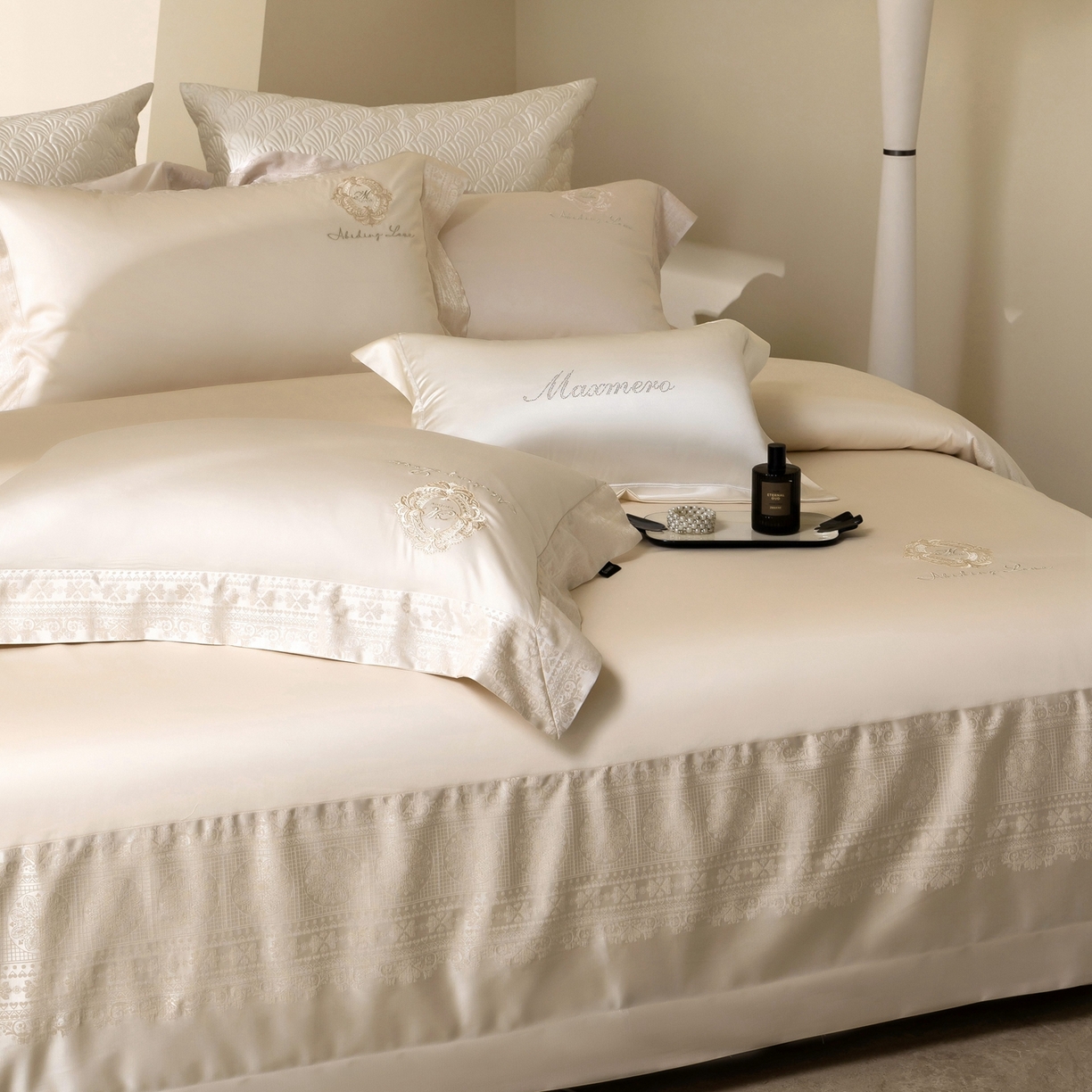 91家纺网 家纺一手货源 找家纺 馨蕊家居 2026新款100S全棉纯棉高定高精密刺绣四件套-赫本【淘宝 / 劵后控价：不低于 418/438】 高精密赫本-奶咖