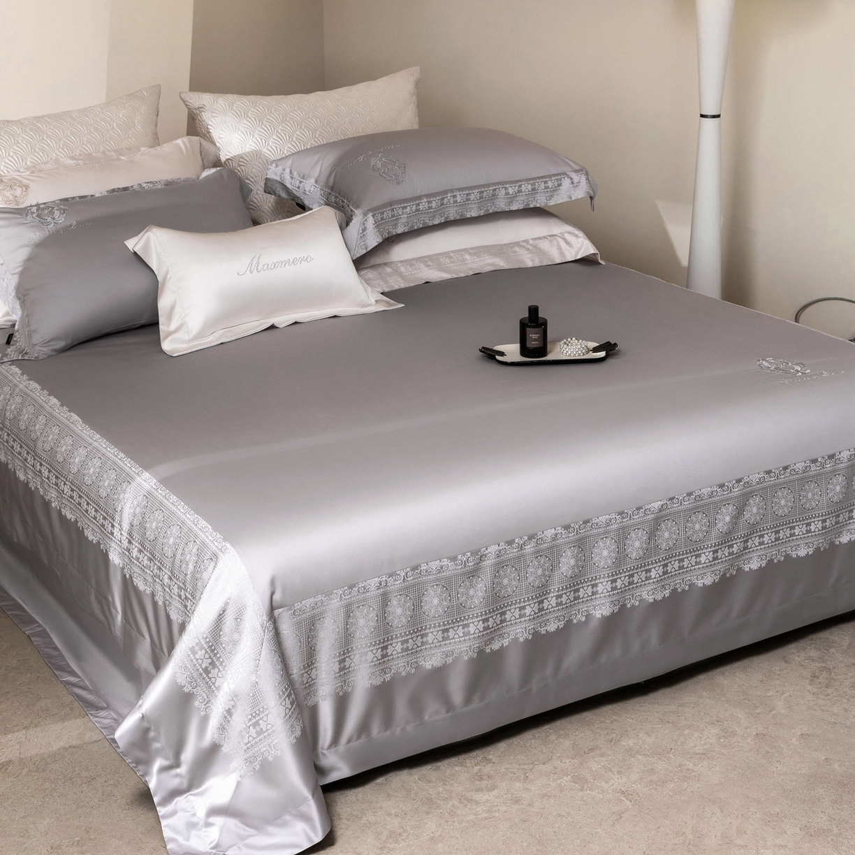 91家纺网 家纺一手货源 找家纺 馨蕊家居 2026新款100S全棉纯棉高定高精密刺绣四件套-赫本【淘宝 / 劵后控价：不低于 418/438】 高精密赫本-高级灰