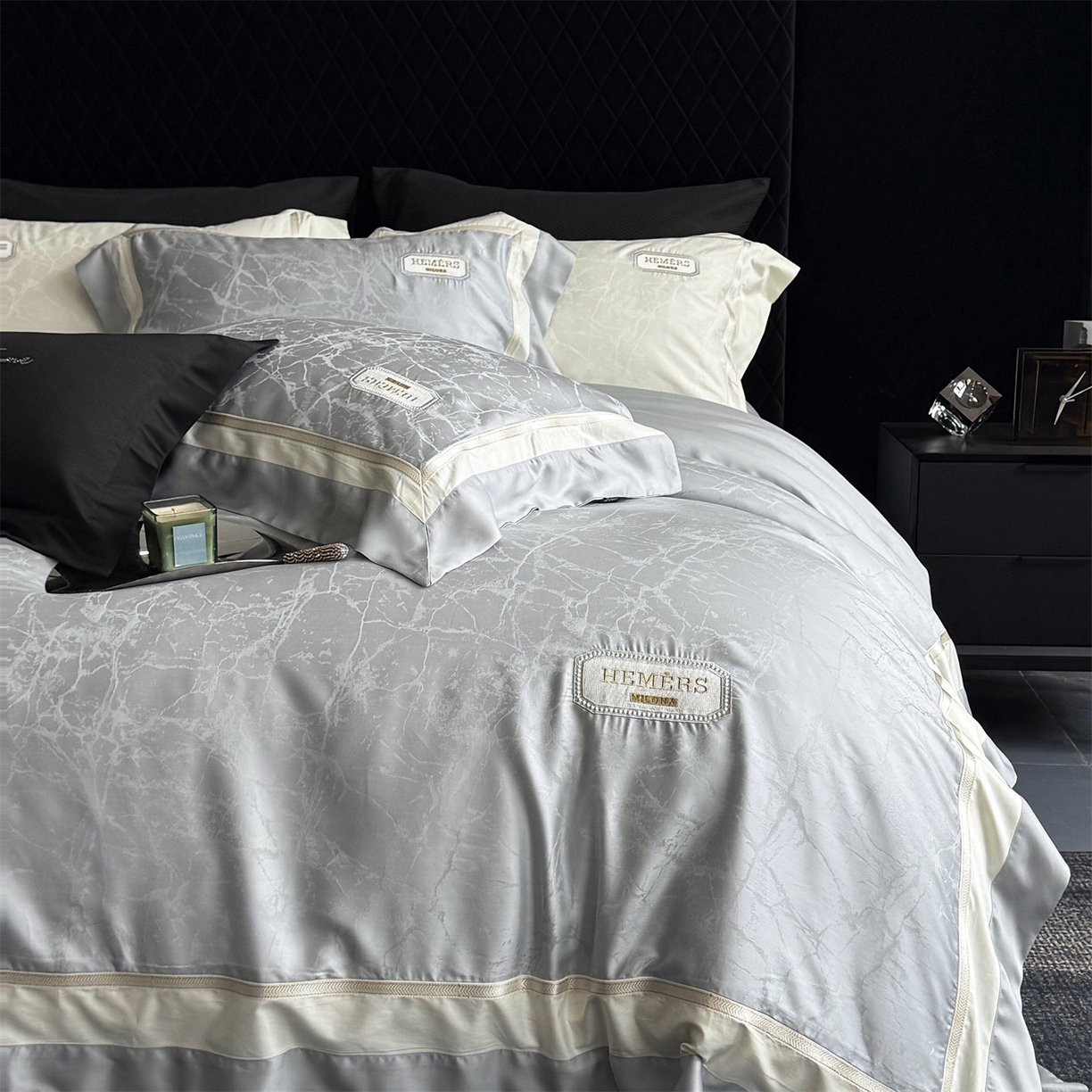 91家纺网 家纺一手货源 找家纺 （总）馨蕊家居 2026新款100s高定高精密刺绣全棉四件套-云瑾【淘宝 / 劵后控价：不低于 338/358】