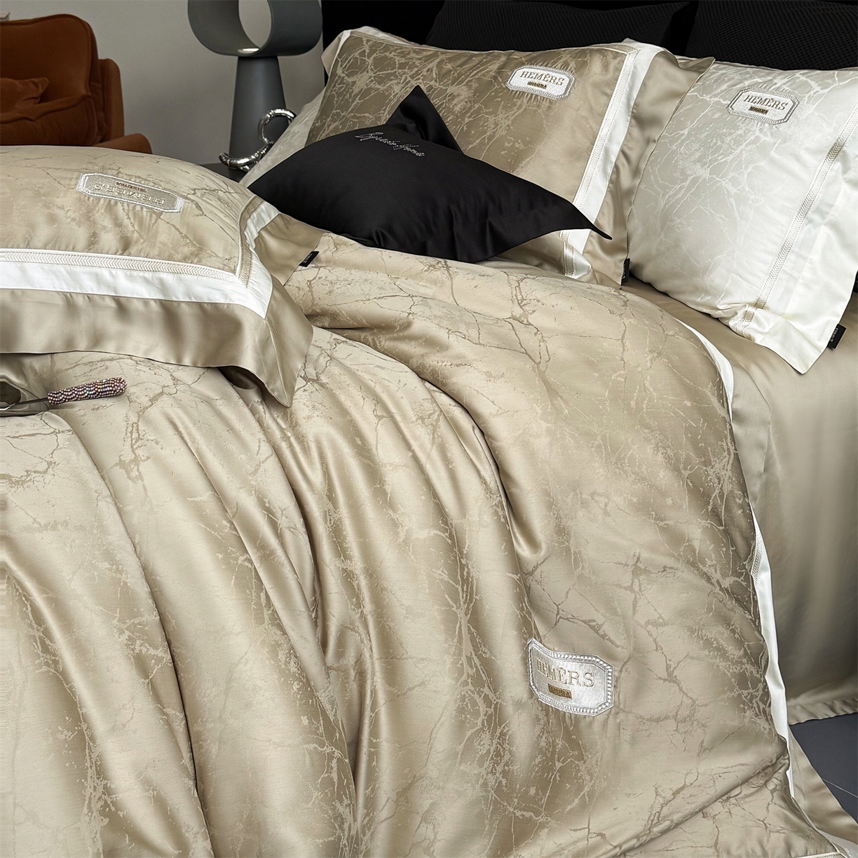 馨蕊家居 2026新款100s高定高精密刺绣全棉四件套-云瑾【淘宝 / 劵后控价：不低于 338/358】 云瑾-灰湖绿