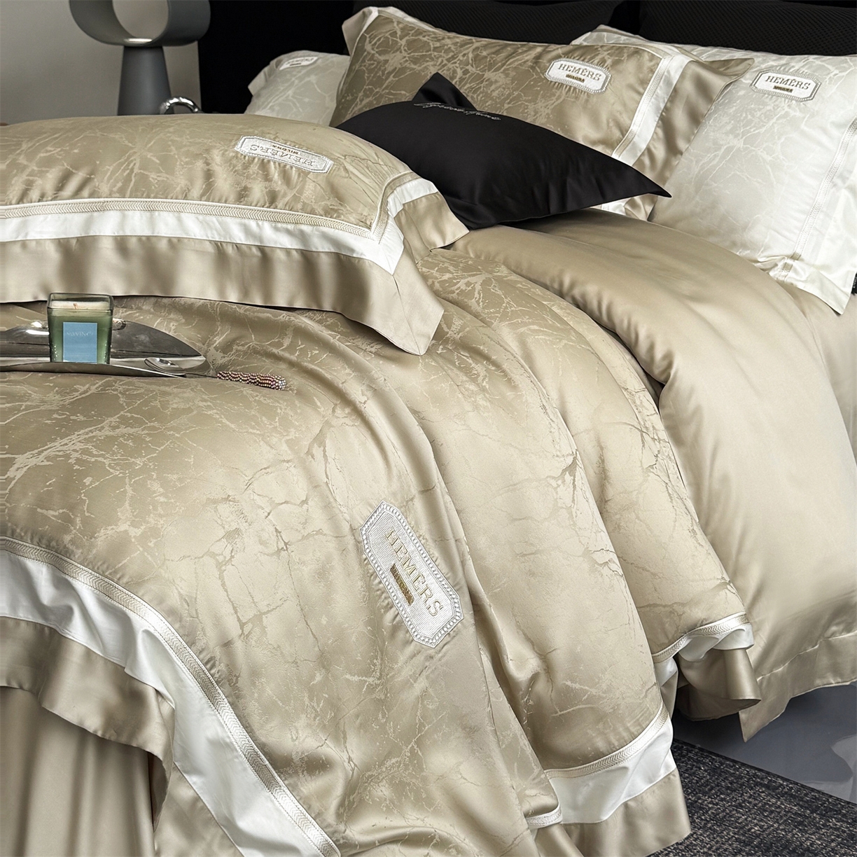 91家纺网 家纺一手货源 找家纺 馨蕊家居 2026新款100s高定高精密刺绣全棉四件套-云瑾【淘宝 / 劵后控价：不低于 338/358】 云瑾-灰湖绿