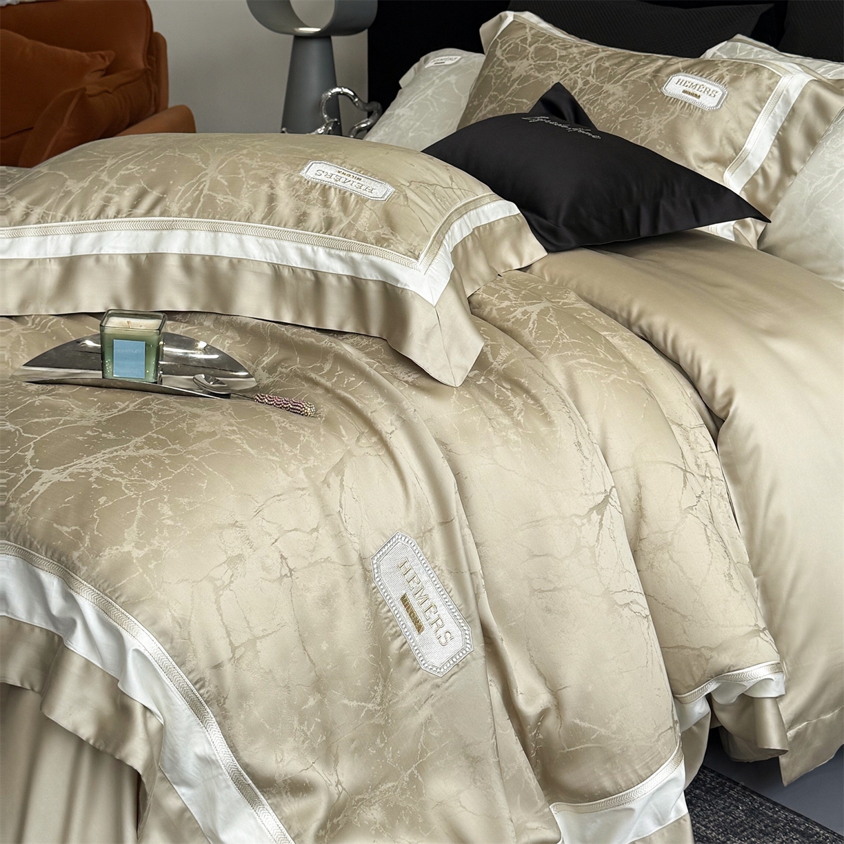 91家纺网 家纺一手货源 找家纺 馨蕊家居 2026新款100s高定高精密刺绣全棉四件套-云瑾【淘宝 / 劵后控价：不低于 338/358】 云瑾-灰湖绿