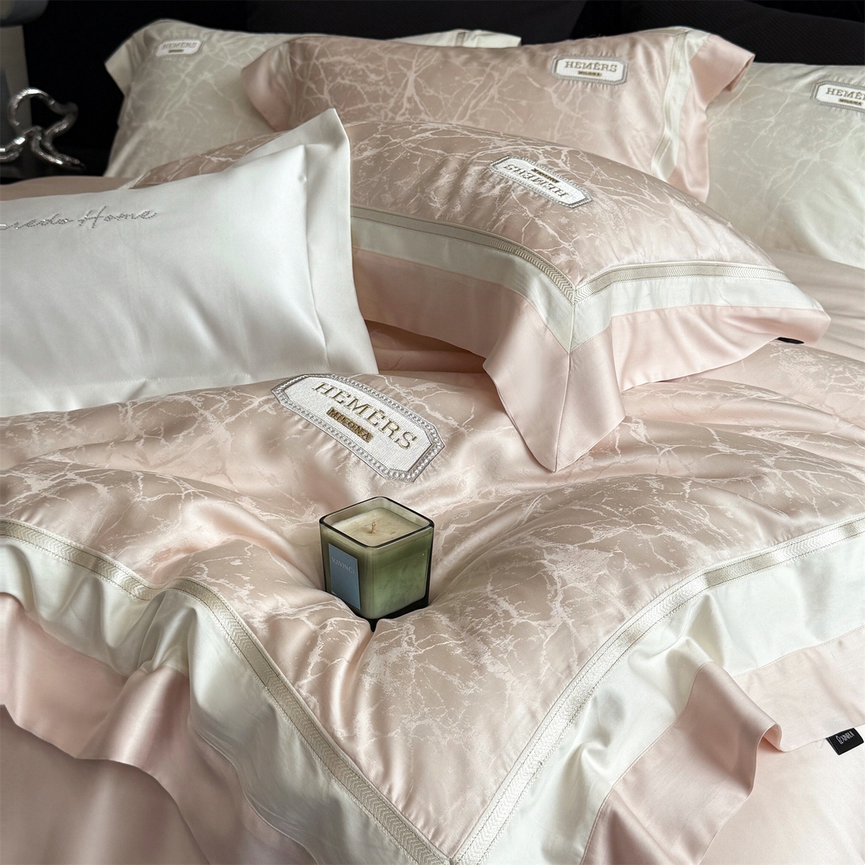 91家纺网 家纺一手货源 找家纺 馨蕊家居 2026新款100s高定高精密刺绣全棉四件套-云瑾【淘宝 / 劵后控价：不低于 338/358】 云瑾-蔷薇粉