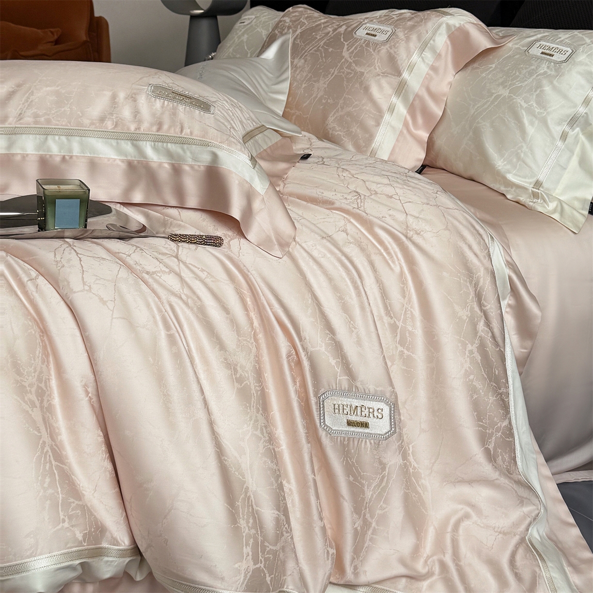 馨蕊家居 2026新款100s高定高精密刺绣全棉四件套-云瑾【淘宝 / 劵后控价：不低于 338/358】 云瑾-蔷薇粉