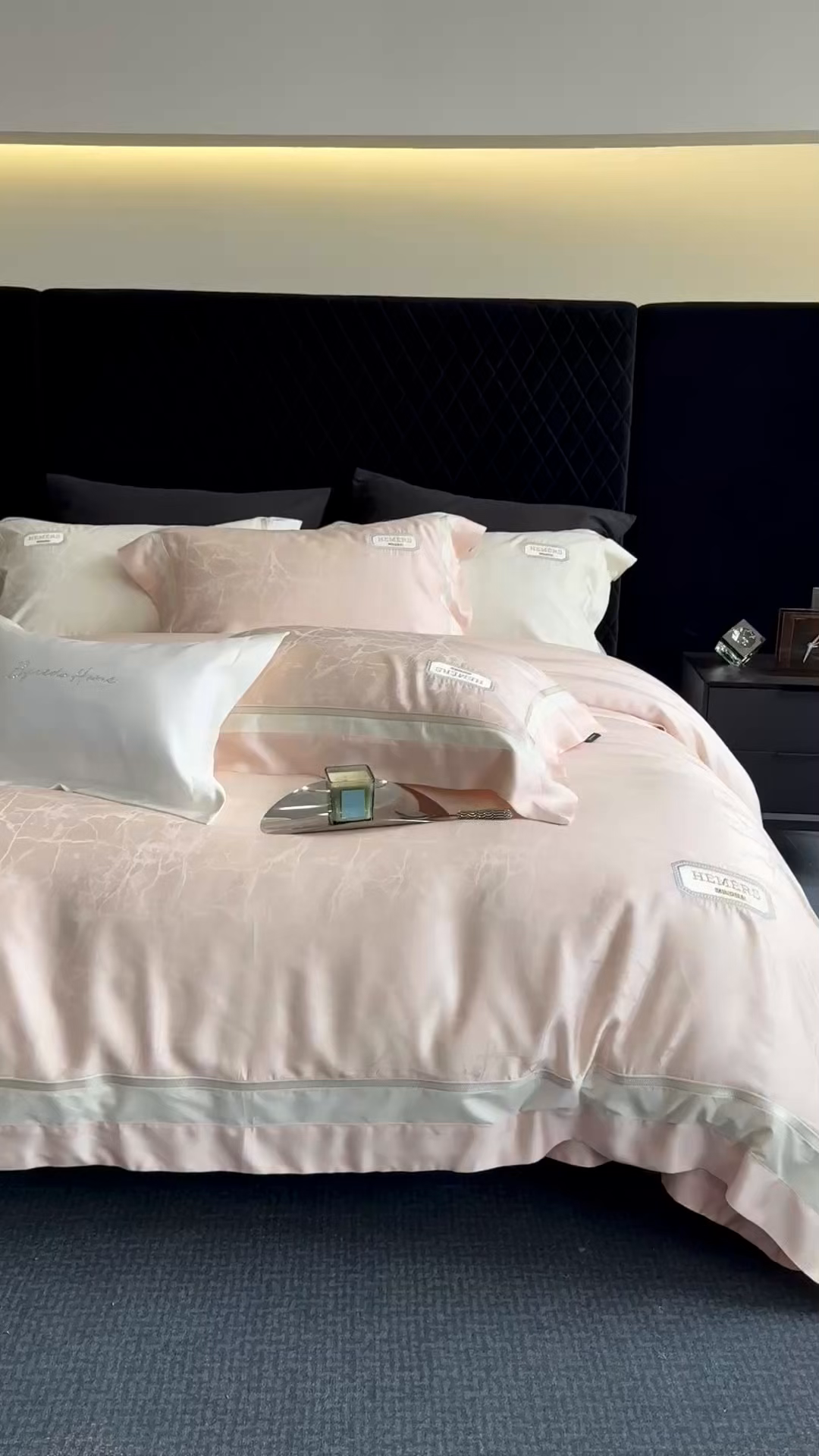 91家纺网 家纺一手货源 找家纺 馨蕊家居 2026新款100s高定高精密刺绣全棉四件套-云瑾【淘宝 / 劵后控价：不低于 338/358】 云瑾-蔷薇粉