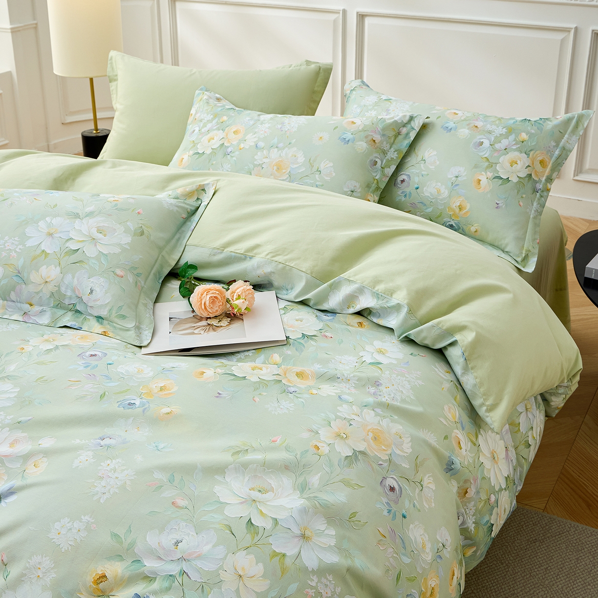 91家纺网 家纺一手货源 找家纺 元元家居（元元被业） 2026新款全棉纯棉13372床盖款四件套-印花款 花漾绿