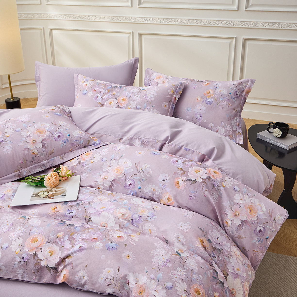 91家纺网 家纺一手货源 找家纺 元元家居（元元被业） 2026新款全棉纯棉13372床盖款四件套-印花款 花漾紫