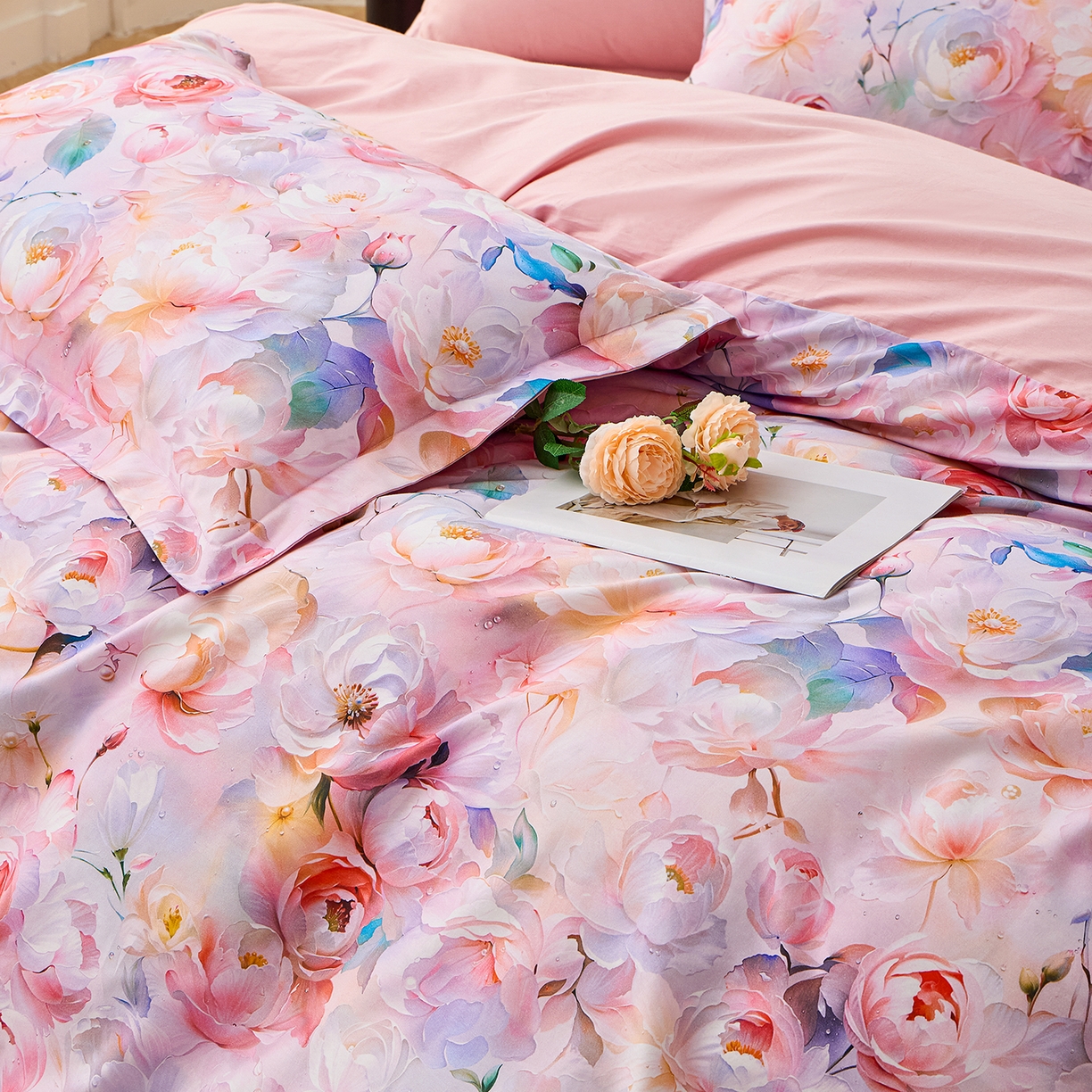 91家纺网 家纺一手货源 找家纺 元元家居（元元被业） 2026新款全棉纯棉13372床盖款四件套-印花款 凝珠