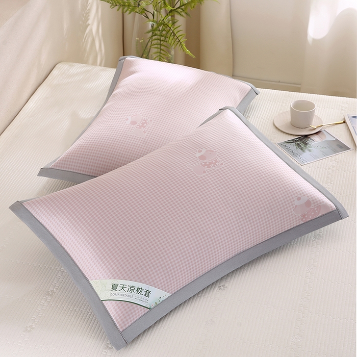 91家纺网 家纺一手货源 找家纺 小牛席业 2026新款腊肠狗格纹提花冰丝夏凉枕套单枕套枕套单件 粉色