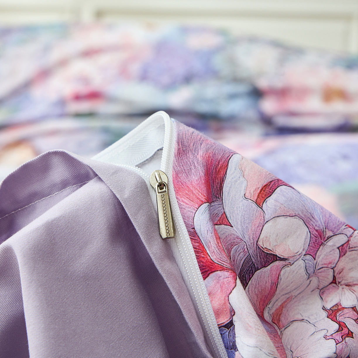 91家纺网 家纺一手货源 找家纺 元元家居（元元被业） 2026新款全棉纯棉13372床盖款四件套-印花款 思思