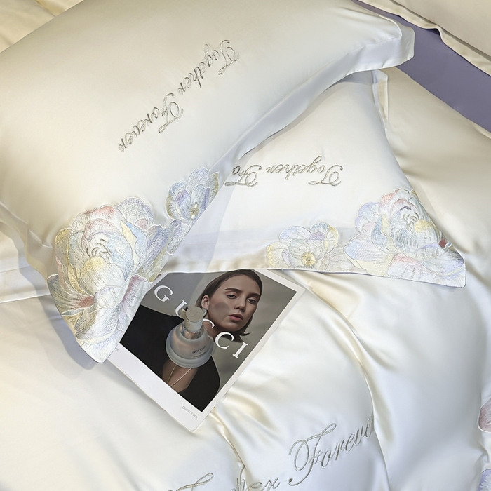 91家纺网 家纺一手货源 找家纺 润锦云 2026新款高支高密刺绣四件套-花溪系列 花溪-奶昔白＋紫