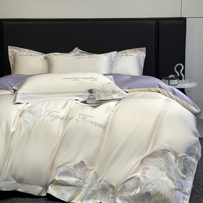 91家纺网 家纺一手货源 找家纺 润锦云 2026新款高支高密刺绣四件套-花溪系列 花溪-奶昔白＋紫