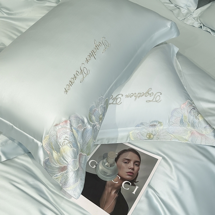 91家纺网 家纺一手货源 找家纺 润锦云 2026新款高支高密刺绣四件套-花溪系列 花溪-天空蓝