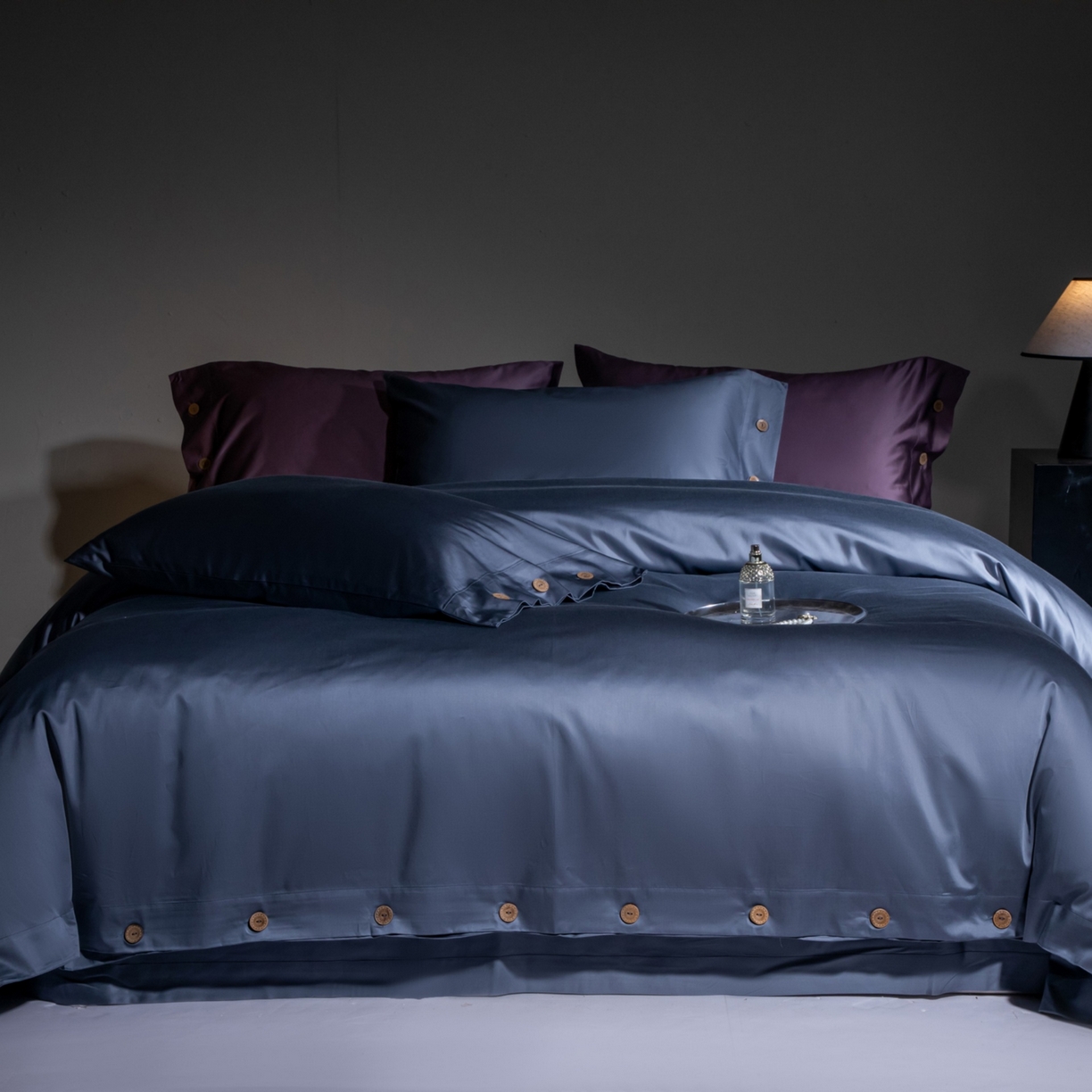 91家纺网 家纺一手货源 找家纺 （总）芯丝路家纺 2026新款100支进口天丝棉纯色纽扣款四件套-寐