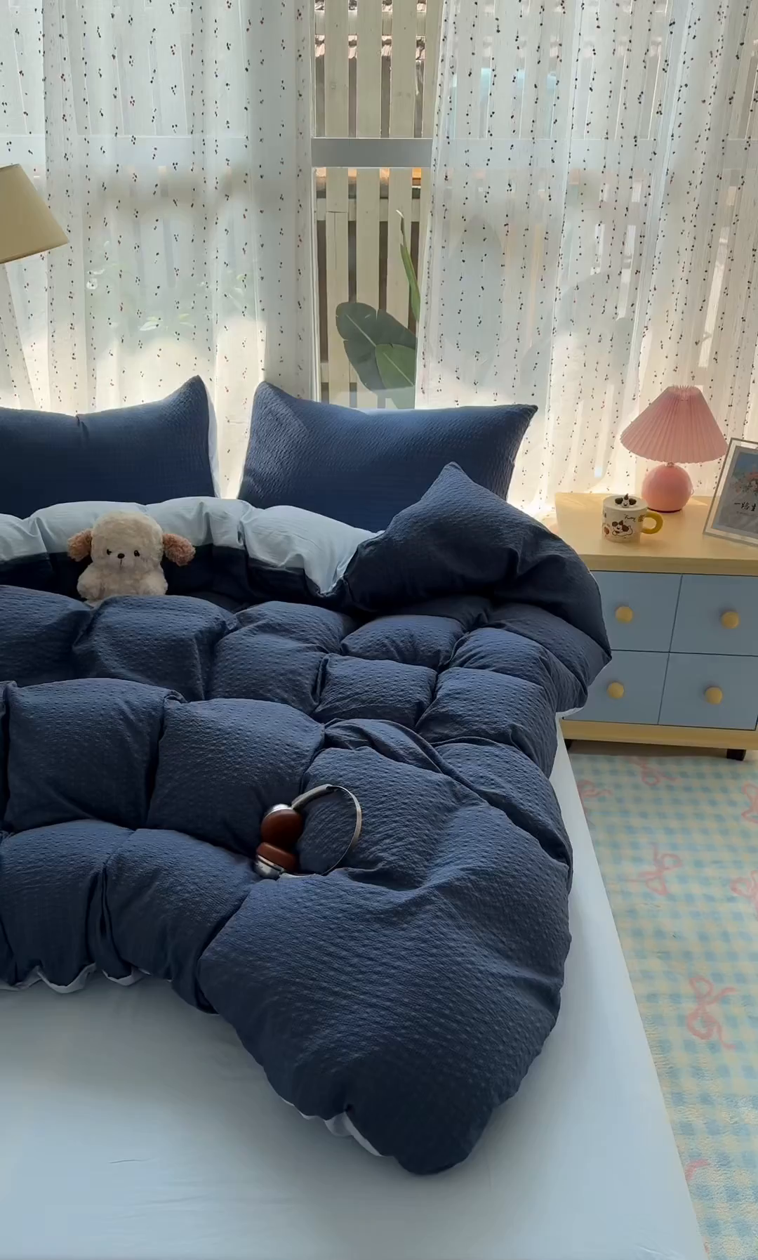 91家纺网 家纺一手货源 找家纺 （总）雨帆家纺 2026新款时尚双拼泡芙纱四件套系列