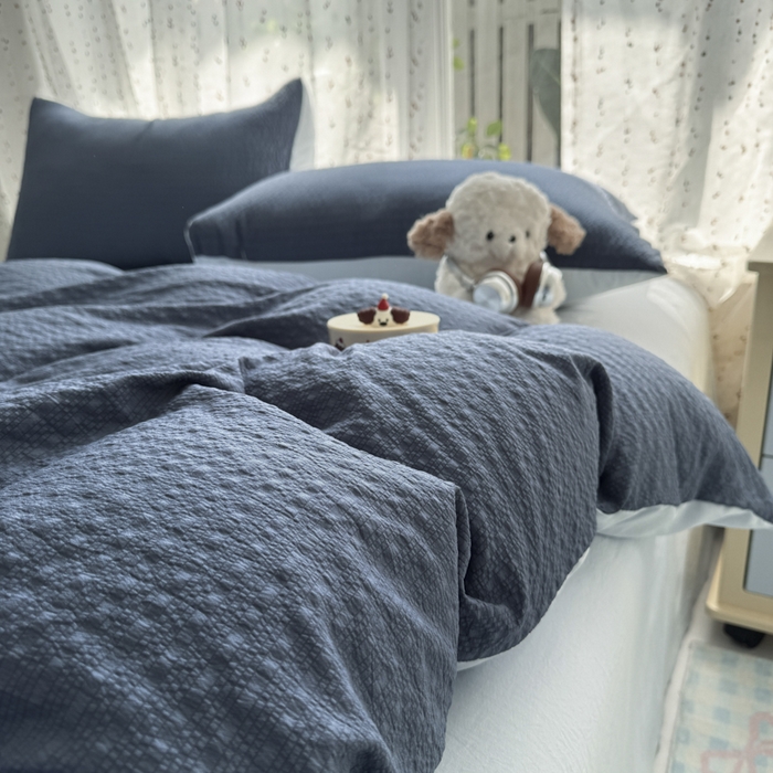 91家纺网 家纺一手货源 找家纺 （总）雨帆家纺 2026新款时尚双拼泡芙纱四件套系列