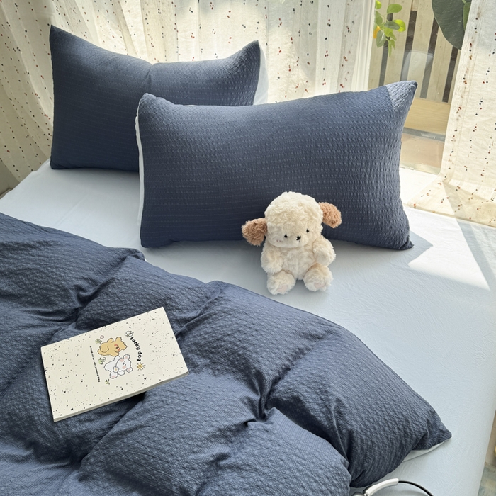 91家纺网 家纺一手货源 找家纺 （总）雨帆家纺 2026新款时尚双拼泡芙纱四件套系列