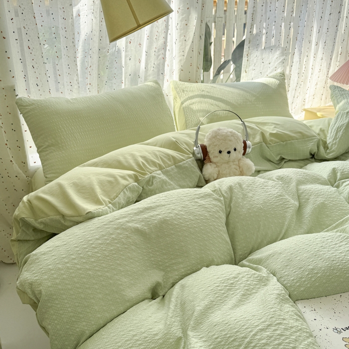 91家纺网 家纺一手货源 找家纺 雨帆家纺 2026新款时尚双拼泡芙纱四件套系列 泡芙纱绿+绿