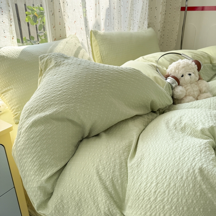 91家纺网 家纺一手货源 找家纺 雨帆家纺 2026新款时尚双拼泡芙纱四件套系列 泡芙纱绿+绿