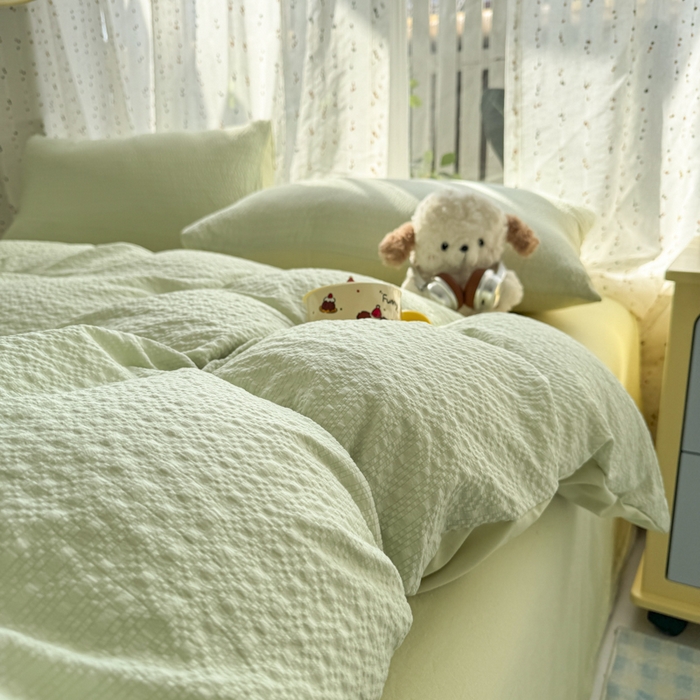 91家纺网 家纺一手货源 找家纺 雨帆家纺 2026新款时尚双拼泡芙纱四件套系列 泡芙纱绿+绿