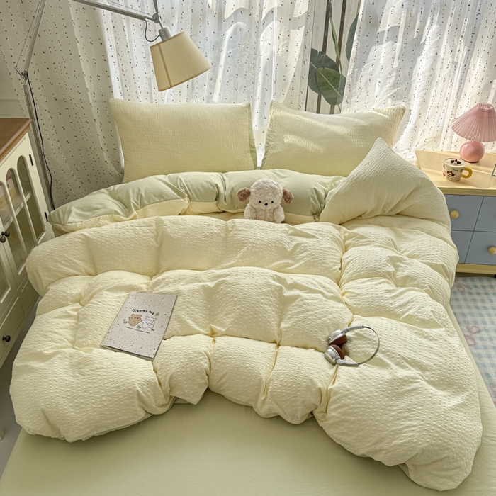 91家纺网 家纺一手货源 找家纺 雨帆家纺 2026新款时尚双拼泡芙纱四件套系列 泡芙纱米黄+绿